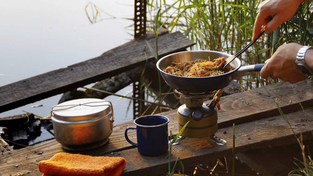 Cooking Delicious Meals in the Wild